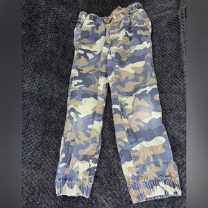 GAP Multicolor Camouflage Casual Pants Kids Small 6-7y